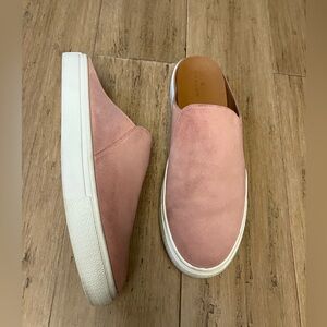 Caslon suede women’s slide shoes! Size 9